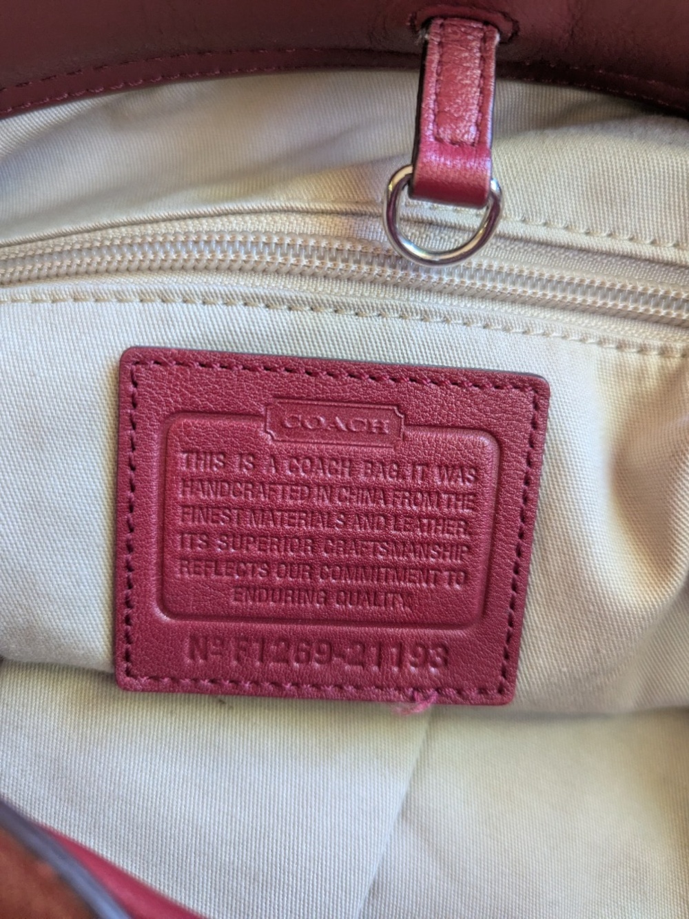Coach Legacy Bucket - Picture 4 of 7